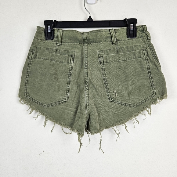 Free People Raw and Patched Standoff Denim Shorts Moss Green Size 4 - Picture 3 of 6